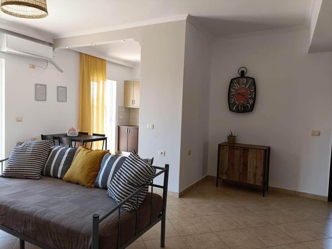 Aloe Vera Apartments Саранда Екстер'єр фото