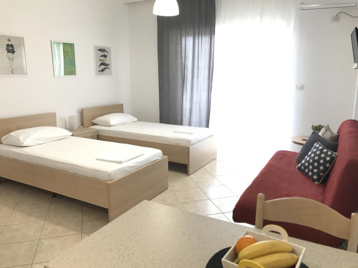 Aloe Vera Apartments Саранда Екстер'єр фото